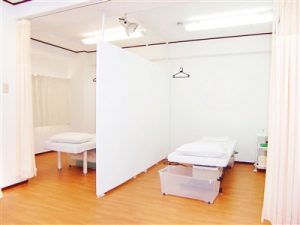 一心治療院治療ベッド３