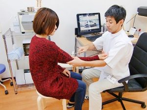 頚椎ヘルニア反射検査画像