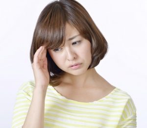 自律神経が乱れている女性画像